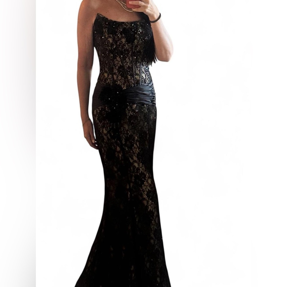 Absolutely Stunning Black Lace Boned Bustier Mermaid Evening Gown – Size 6